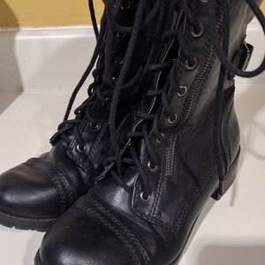 Black Lace-Up Women's Boots